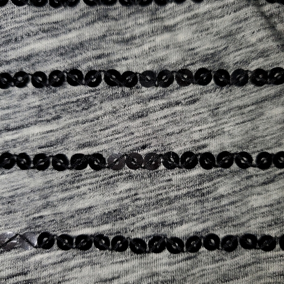 GREY SPAGHETTI STRAP TANKTOP WITH SILVER SEQUIN STRIPES NEW MEDIUM - Picture 2 of 5